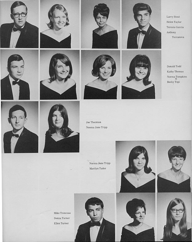 1961-61-seniors.jpg